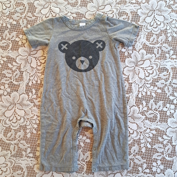 Loose fit one-piece romper - Picture 1 of 4
